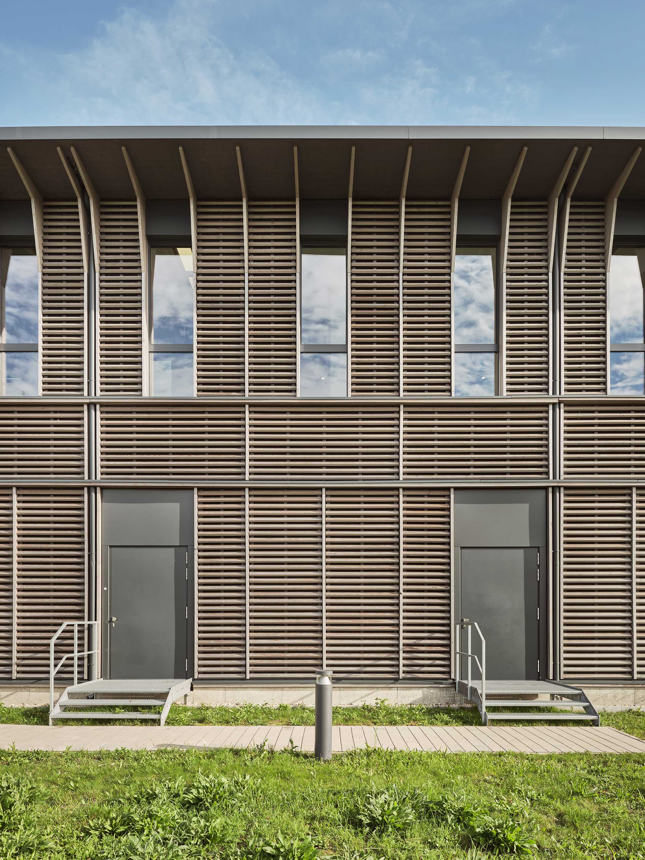 Technikzentrum_Transnet_Bruchsal_PLANUNGXGRUPPE_Architekten Holzfassade_Technikzentrum_Transnet_Bruchsal