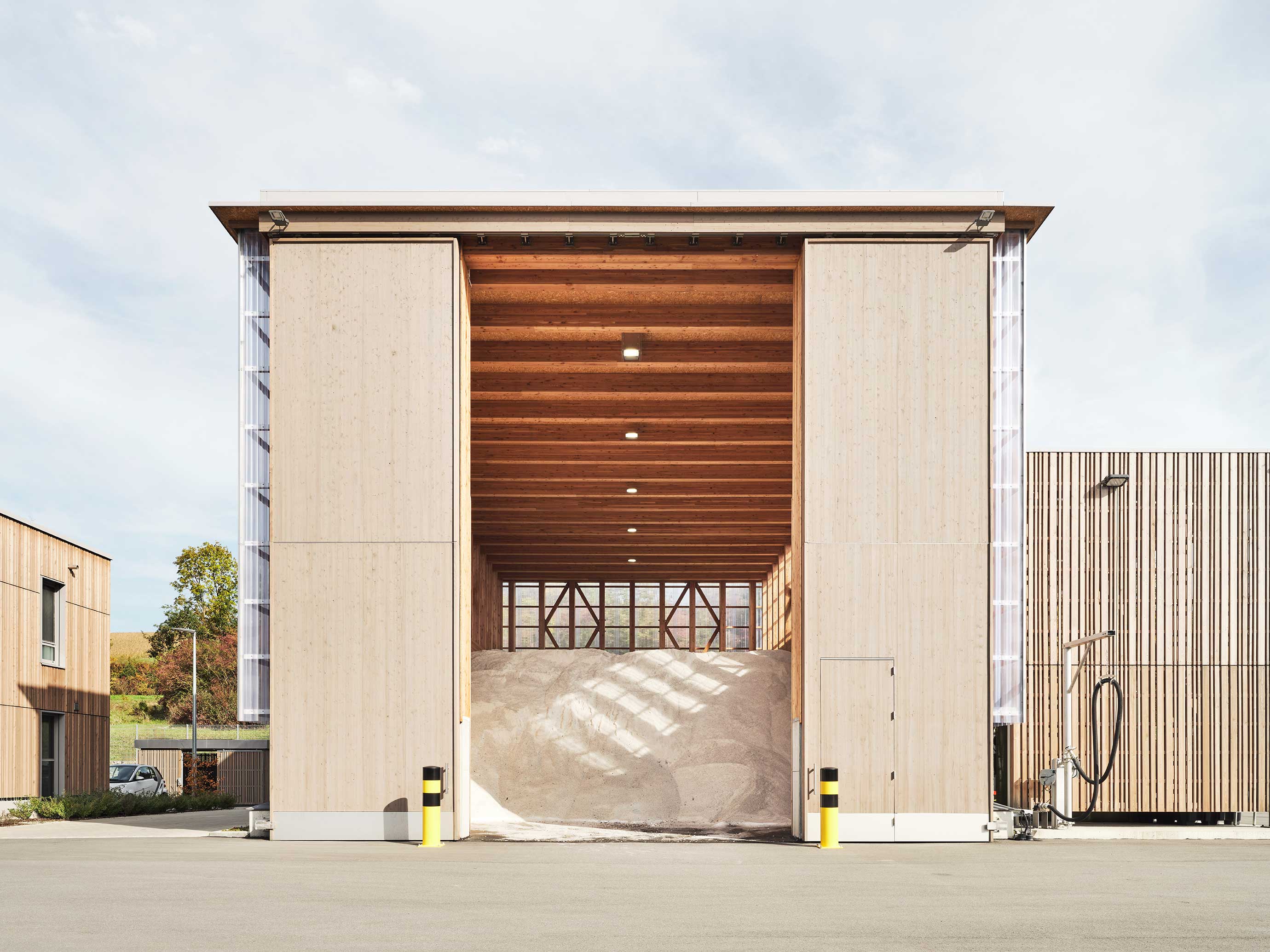 Strassenmeisterei_Tauberbischofsheim_Salzhalle_PLANUNGXGRUPPE_Architekten Strassenmeisterei_Tauberbischofsheim_Salzhalle_PLANUNGXGRUPPE_Architekten